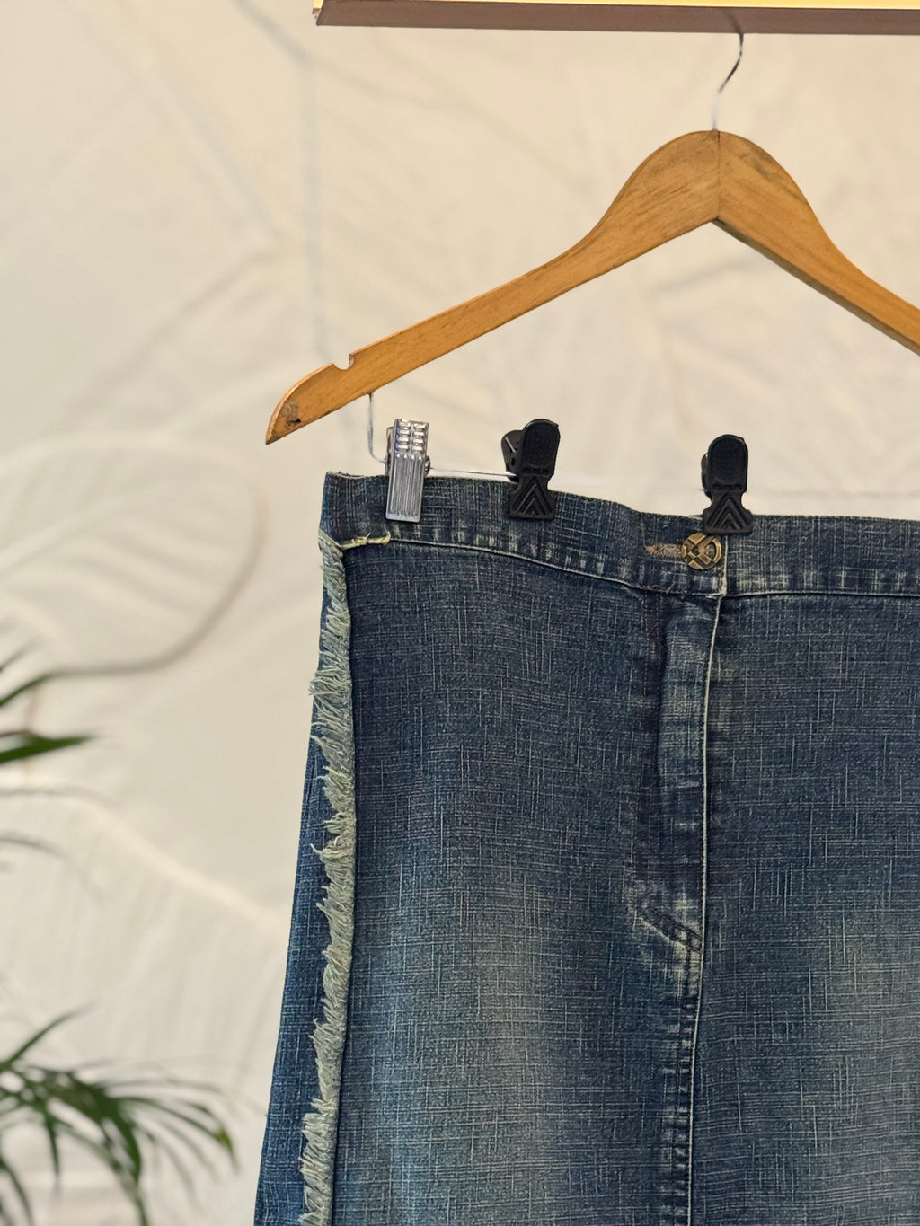 Raw Hem Distressed Long Denim Maxi Skirt